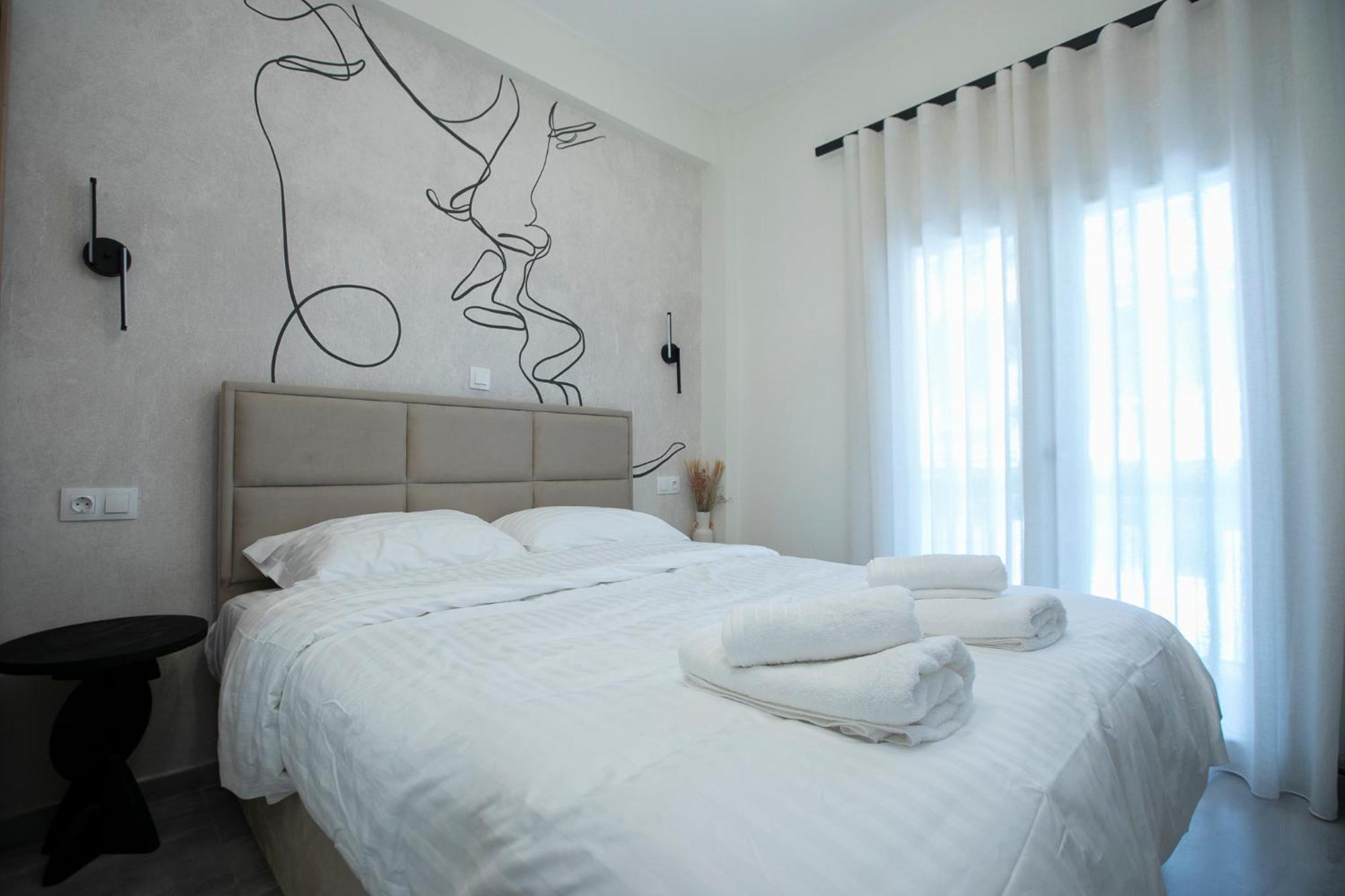 Latomeiou 3 Luxury *