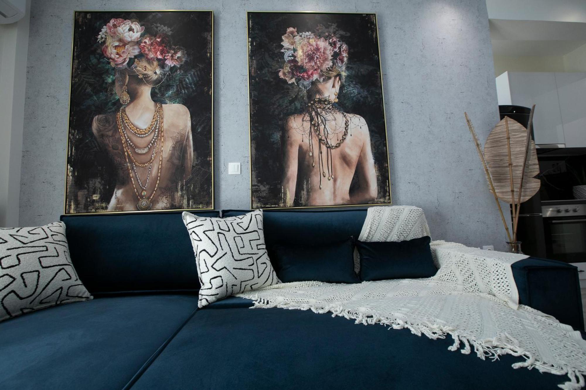 Latomeiou 3 Luxury *